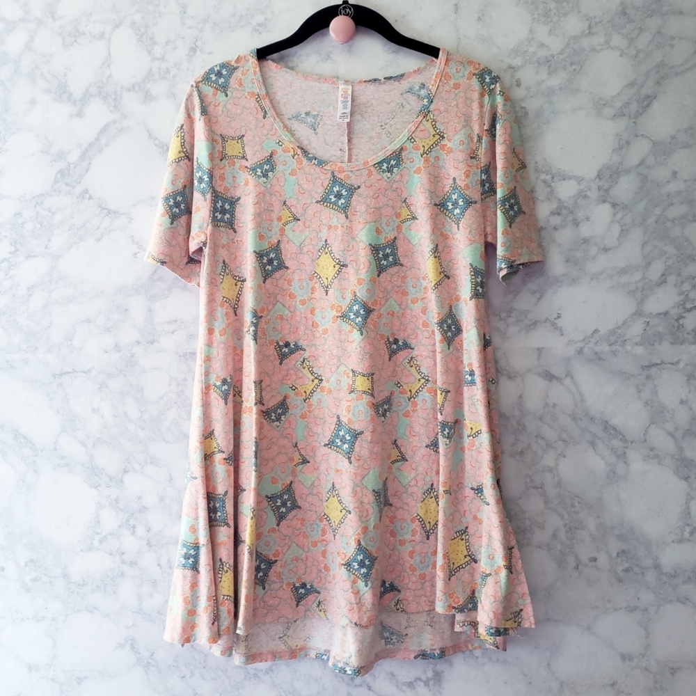 LuLaRoe | Classic Tshirt Sz Extra Small
